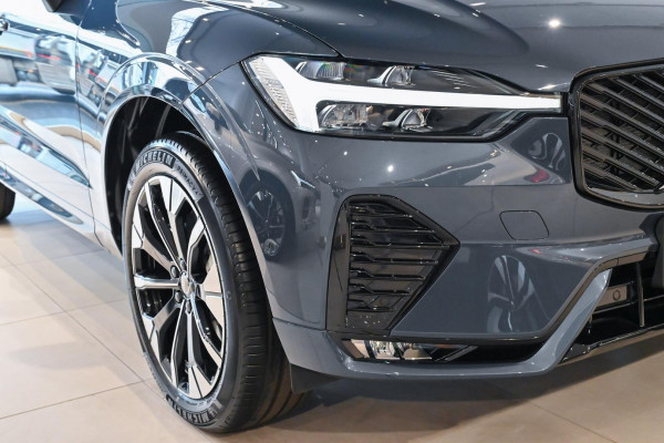 2026 Volvo XC60 UZ Ultra B5 Dark SUV Image 2