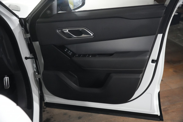 2023 Land Rover Range Rover Velar L560 D300 Edition SUV Image 28