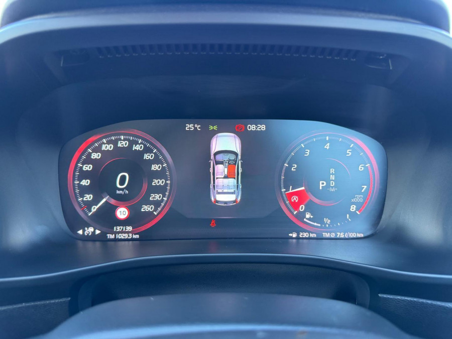 2020 Volvo XC40 XZ T4 Momentum SUV Image 25