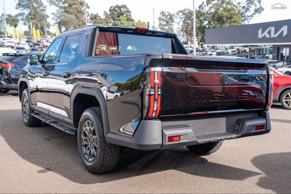 2026 MG U9 EKK1C Black Edition Ute Image 3