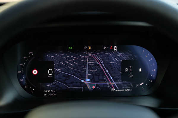 2025 Volvo XC40 XZ Plus B4 SUV Image 28