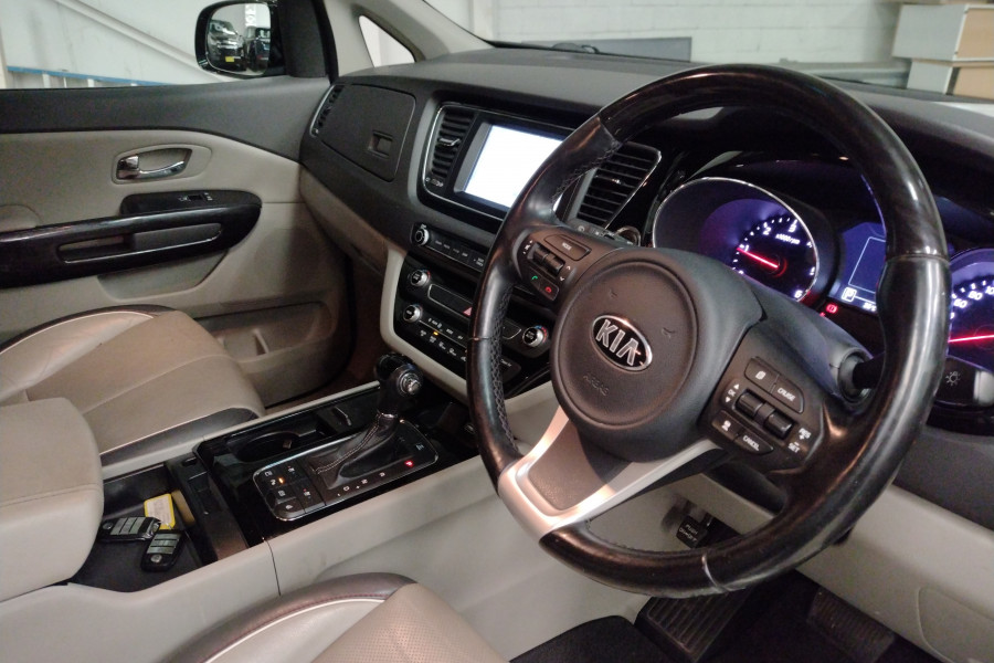 2015 MY16 Kia Carnival YP Platinum People Mover