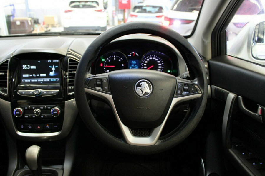 2016 Holden Captiva CG LTZ SUV Image 25