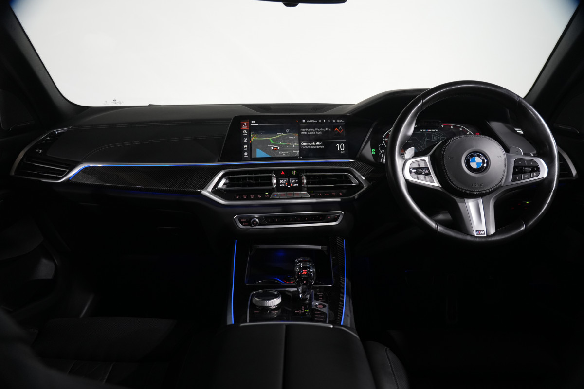 2021 BMW X5 M50i SUV