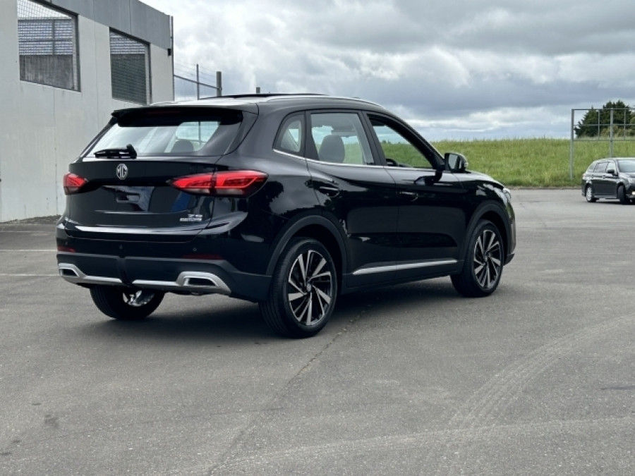 2026 MG ZS Essence Hybrid+ SUV Image 3