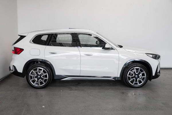 2026 BMW X1 U11 sDrive18i SUV image 3
