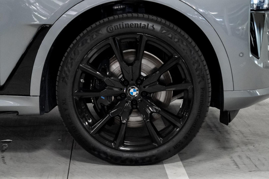 2025 BMW X7 G07 LCI xDrive40i M Sport SUV