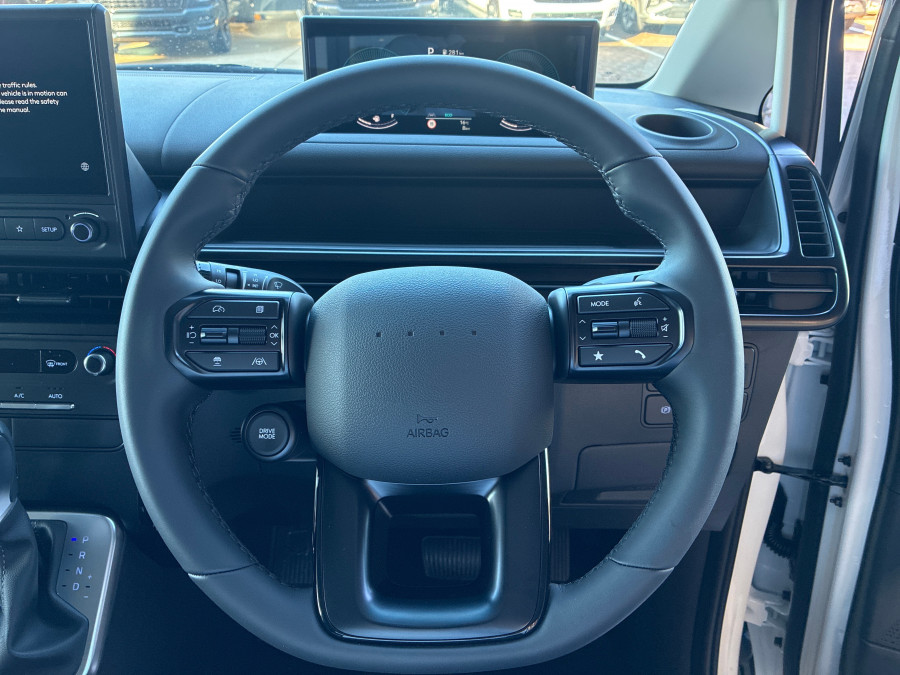 2026 MY27 Hyundai Staria Load US4.V4  Van Image 21