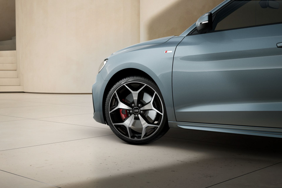 2025 Audi A1 GB 40 TFSI S line Hatch