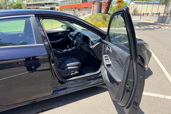 2025 MG MG5 AP32 Essence Sedan Image 11