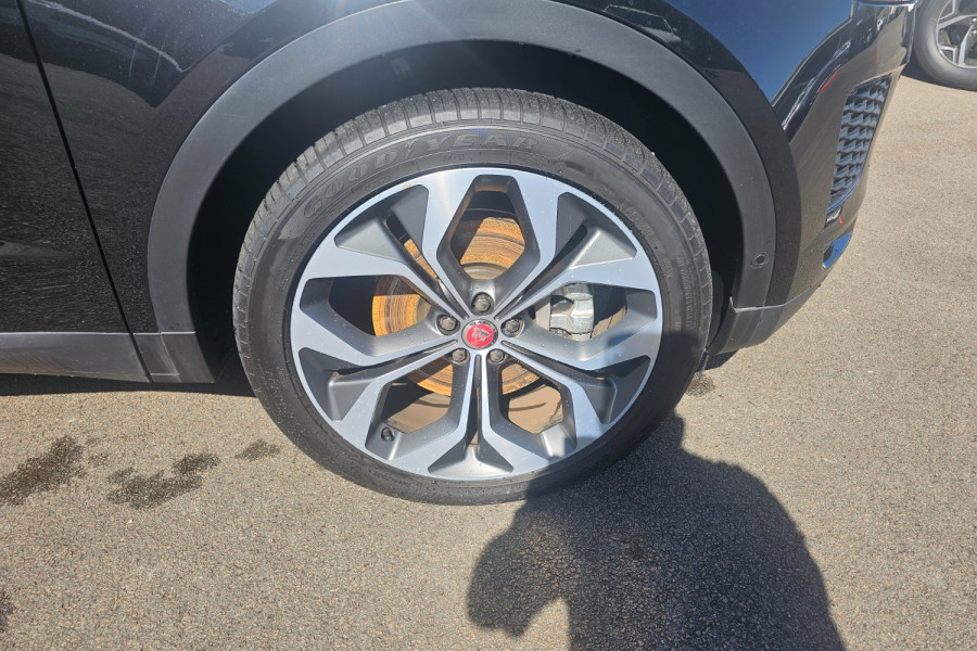 2019 Jaguar E-PACE X540 P250 SE SUV Image 10