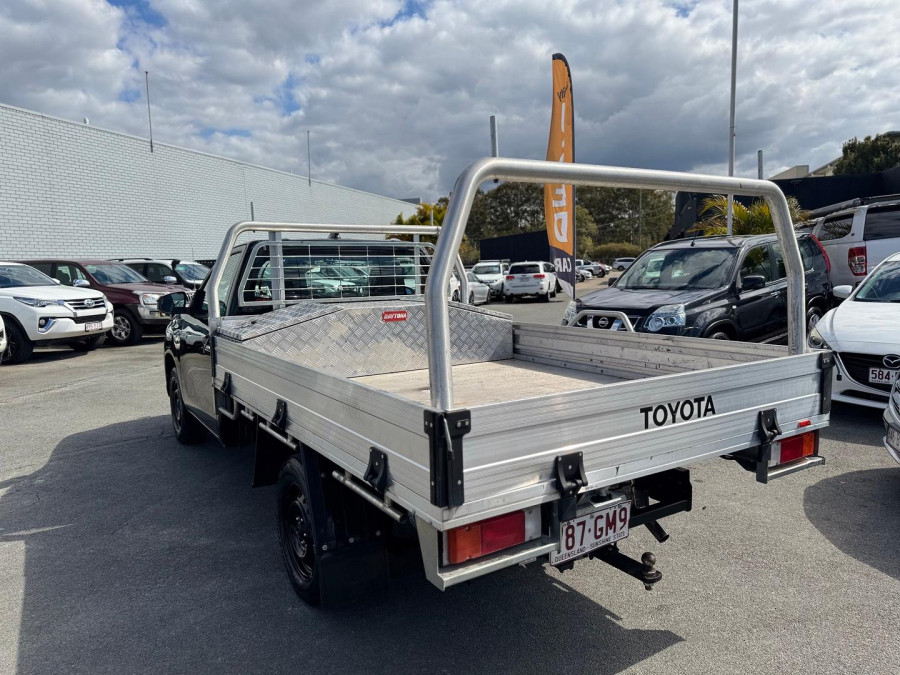 2023 Toyota HiLux TGN121R WorkMate Cab Chassis Image 10