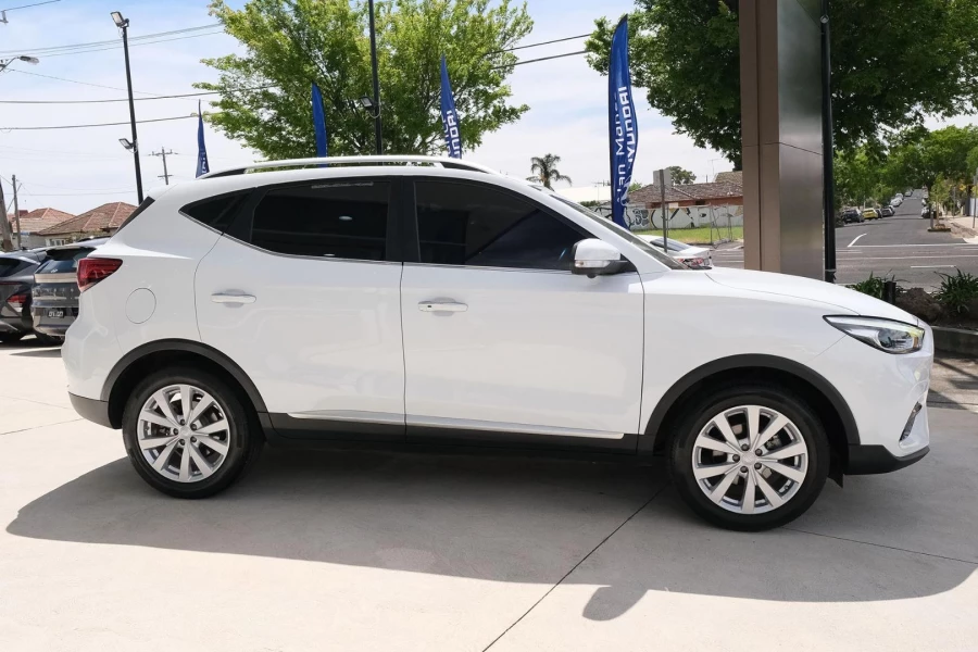2022 MG ZST S13 Core SUV Image 5