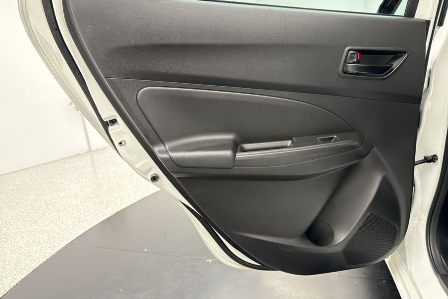 2023 Suzuki Swift AZ Series II GL Plus Hatch Image 15