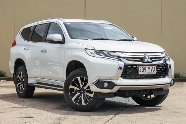 Mitsubishi Pajero Sport GLS QE