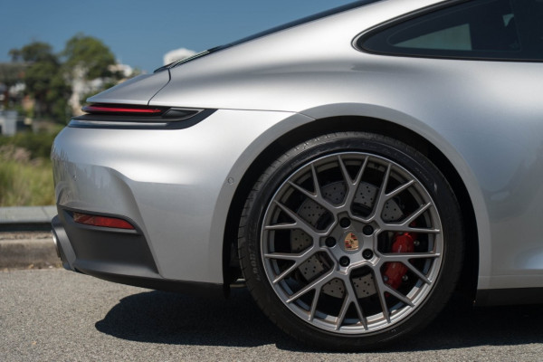 2025 Porsche 911 992.2 Carrera S Coupe Image 9