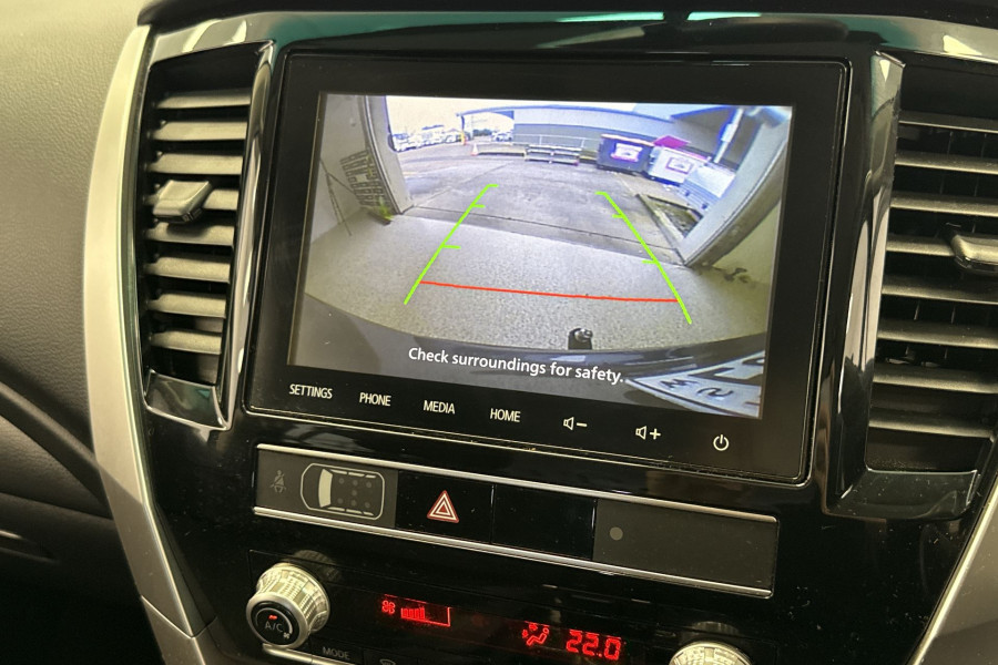 2020 Mitsubishi Pajero Sport QE GLX SUV Image 7