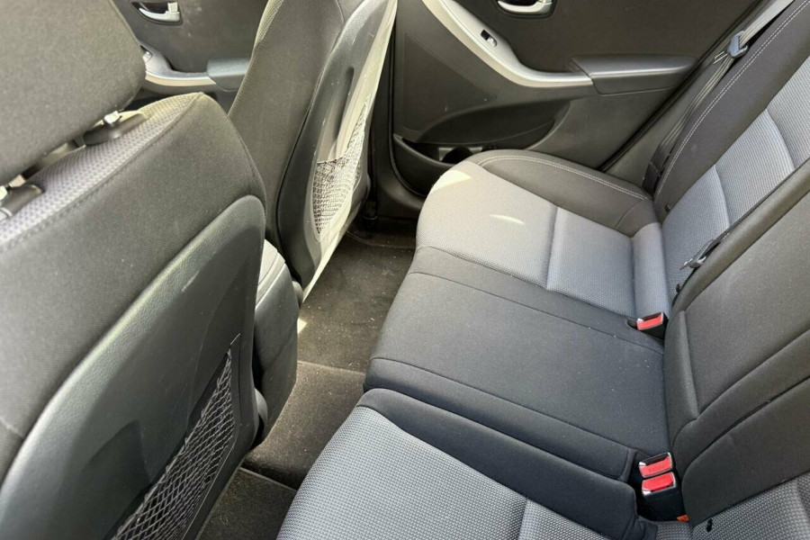 2014 Hyundai i30 GD2 Elite Hatch Image 24