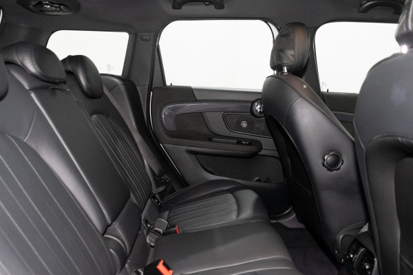 2019 MINI Countryman John Cooper Works All4 SUV image 3