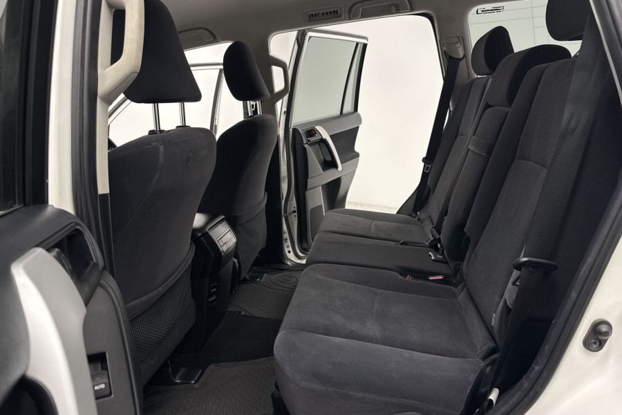2018 Toyota LandCruiser Prado GDJ150R GXL SUV Image 14