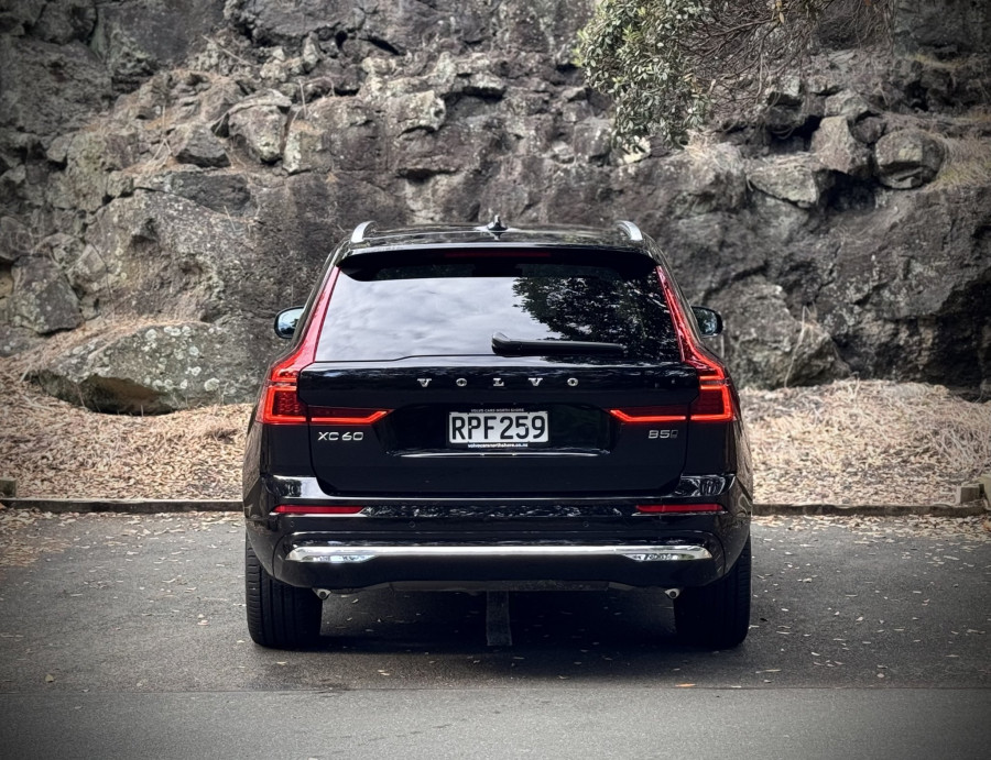 2026 Volvo XC60 UZ Plus B5 SUV Image 7