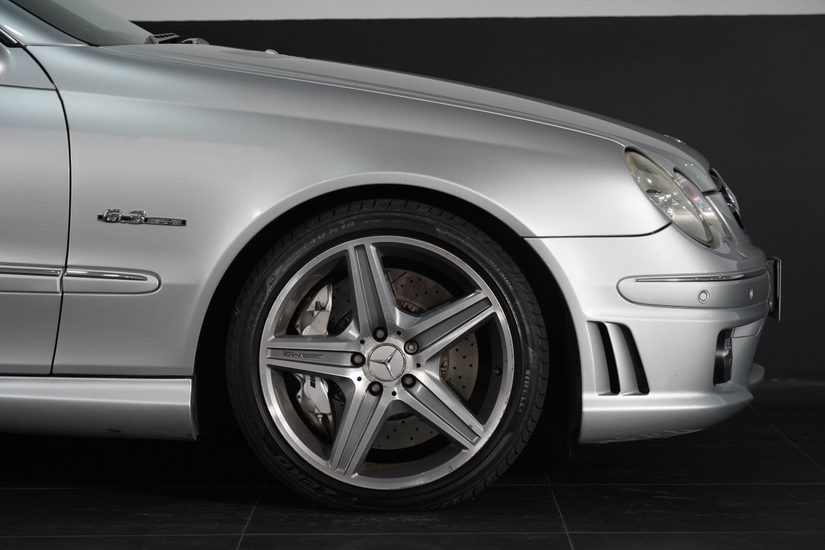 2007 Mercedes-Benz Clk63 Amg Coupe Image 5