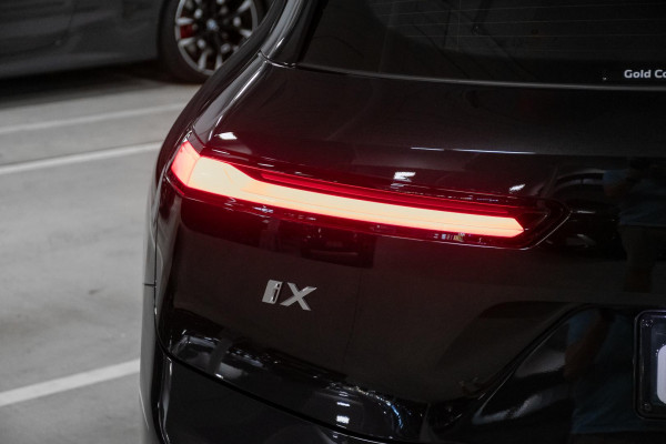 2026 BMW iX I20 xDrive45 M Sport SUV image 23