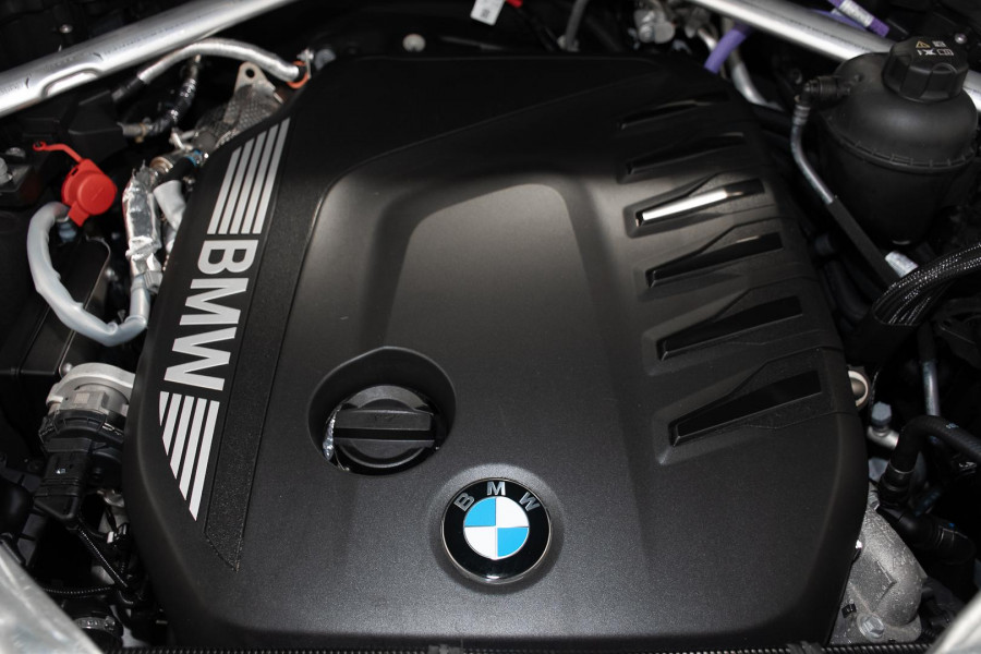 2025 BMW X7 G07 LCI xDrive40d Design Pure Excellence SUV