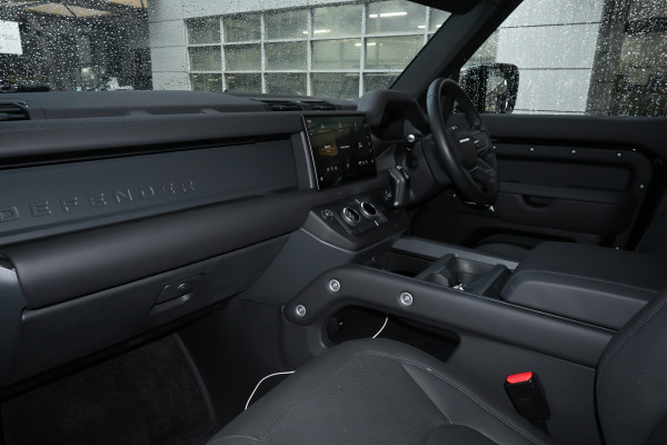 2025 MY25.5 Land Rover Defender L663 110 D350 X-Dynamic HSE SUV image 8