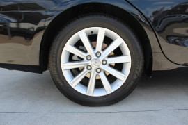 2016 Toyota Camry AVV50R Sedan