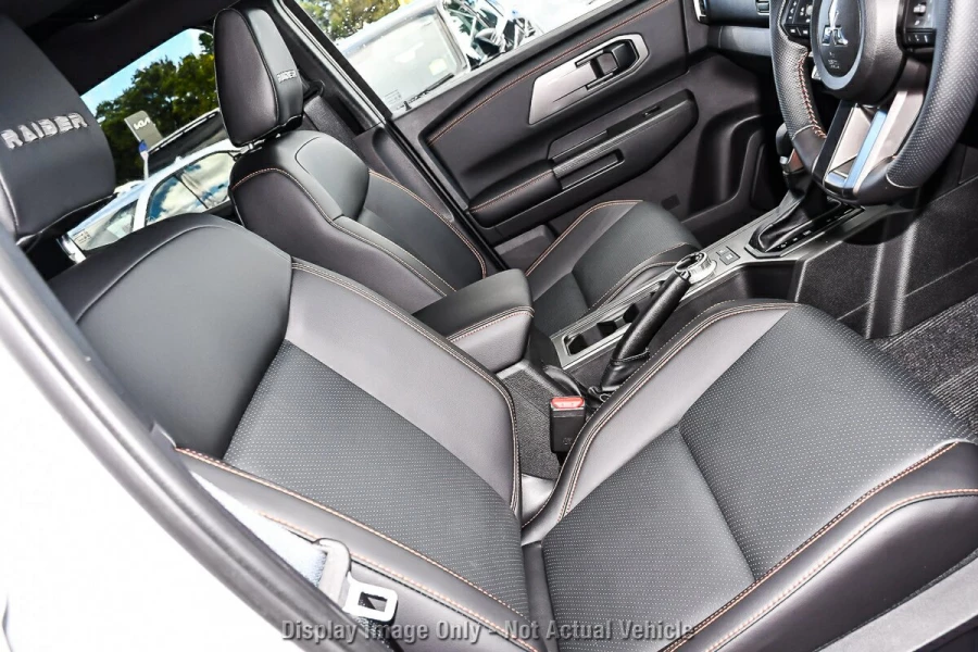 2026 Mitsubishi Triton MV Raider Ute Image 10