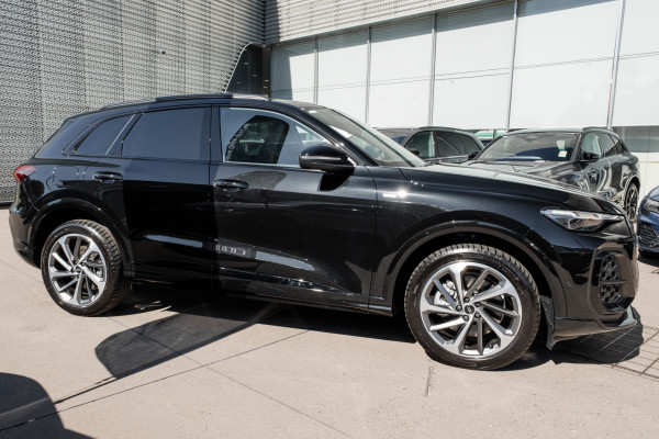 2025 Audi Q5 GU TDI 150kW Sport SUV image 3