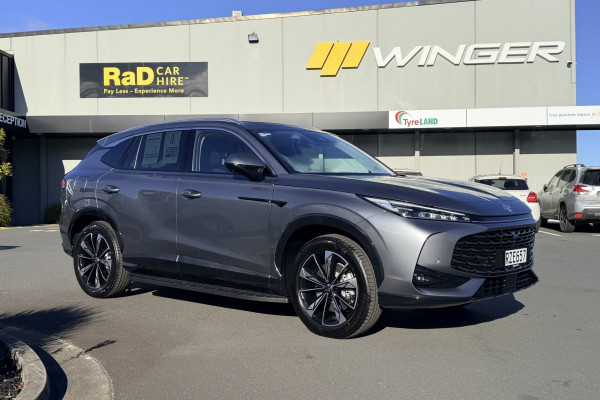 2026 MG HS Super Hybrid Essence SUV Image 1