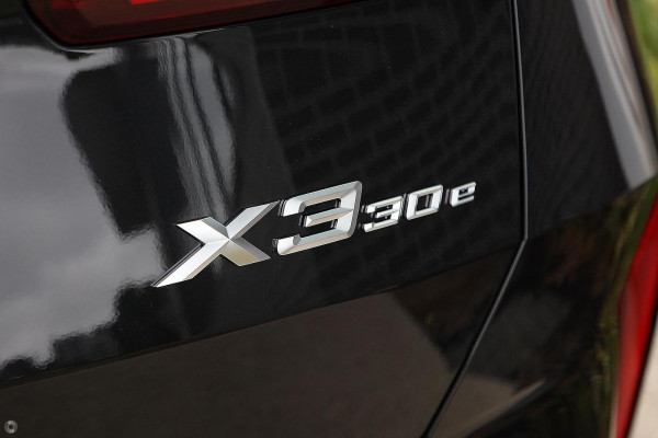 2026 BMW X3 G45 30e xDrive SUV image 6