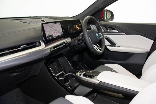 2024 BMW iX2 U10 eDrive20 M Sport SUV image 8