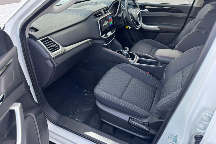 2025 LDV T60 SK8C Max PRO Ute Image 11