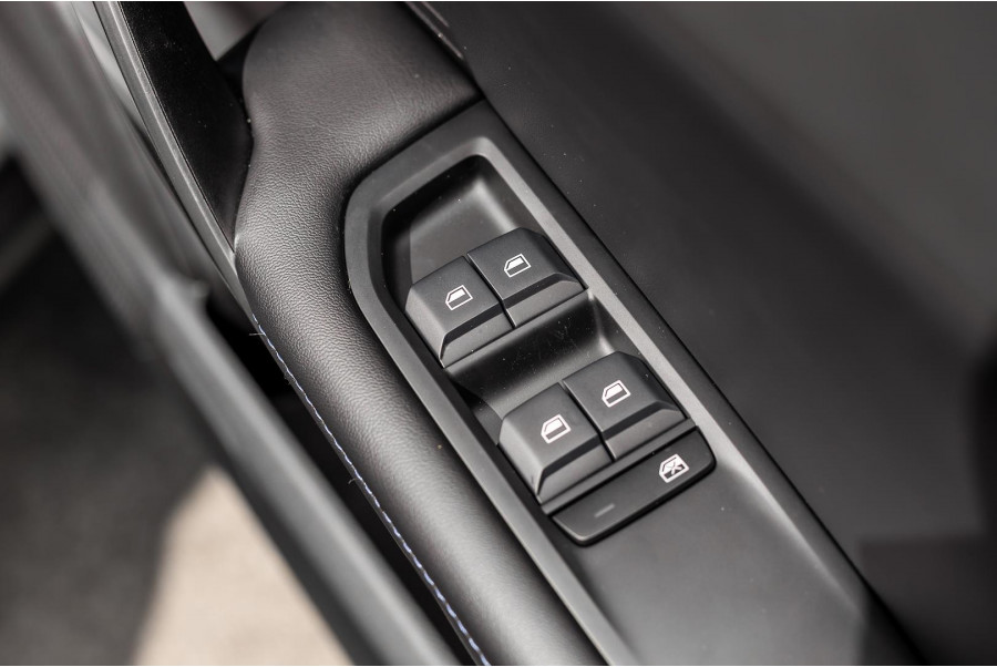 2024 MG MG4 MEH32 Excite 64 150kW Hatch Image 13