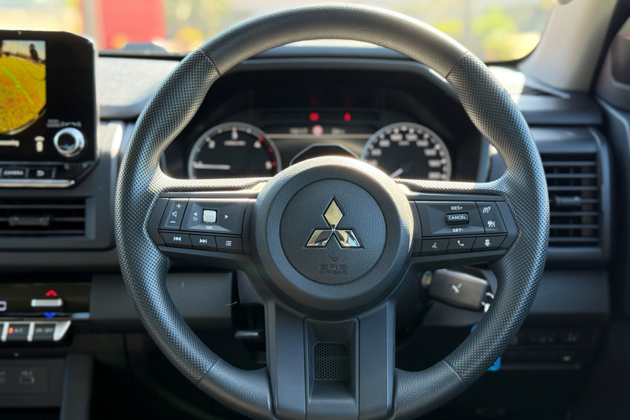 2024 Mitsubishi Triton MV GLX Ute Image 14