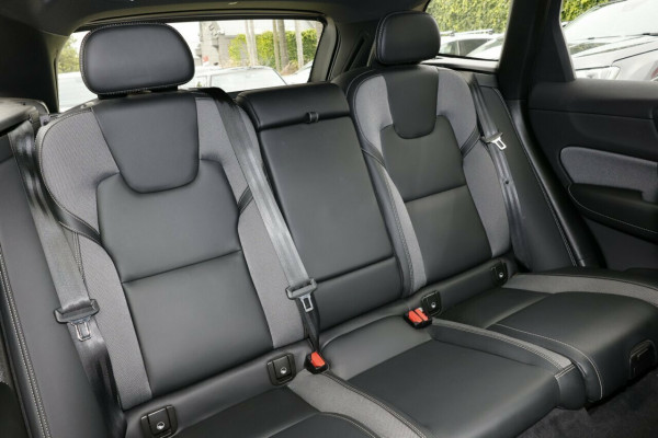 2022 MY23 Volvo XC60 UZ Recharge Ultimate T8 Plug-in Hybrid SUV Image 9