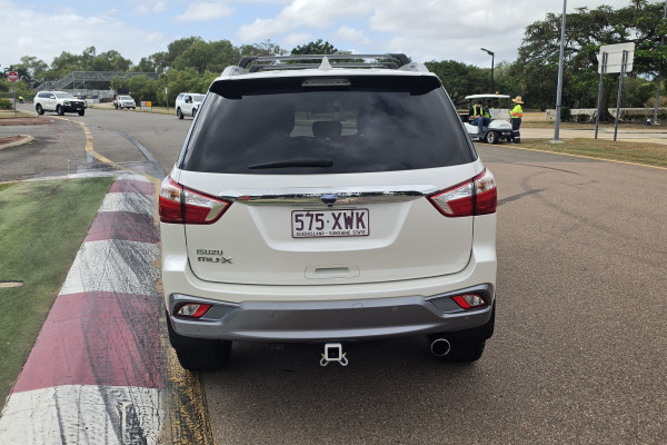 2018 Isuzu MU-X LS-T SUV Image 6