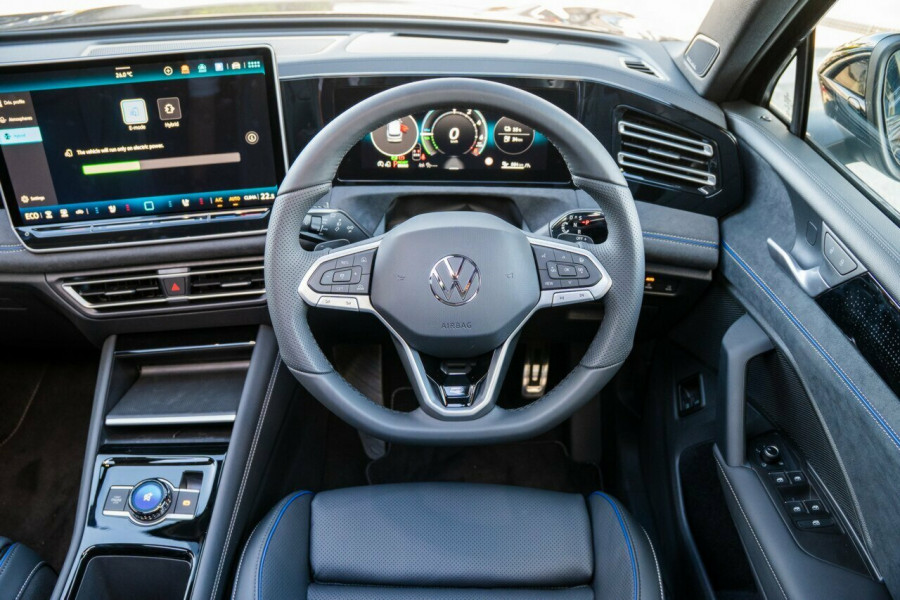 2026 Volkswagen Tiguan CT 200TSI eHybrid R-Line SUV Image 11