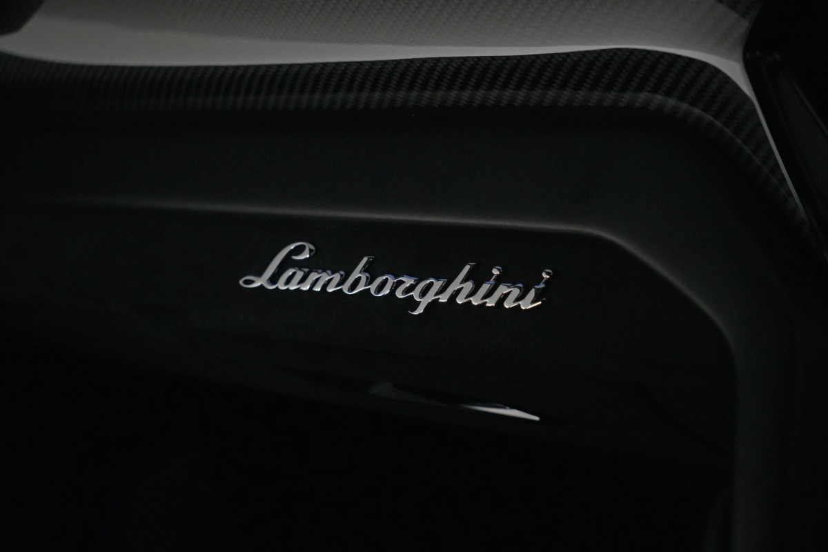 2022 Lamborghini Urus SUV