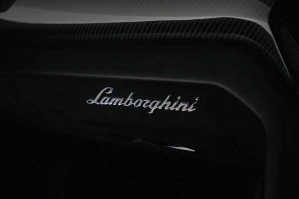 2022 Lamborghini Urus SUV Image 48