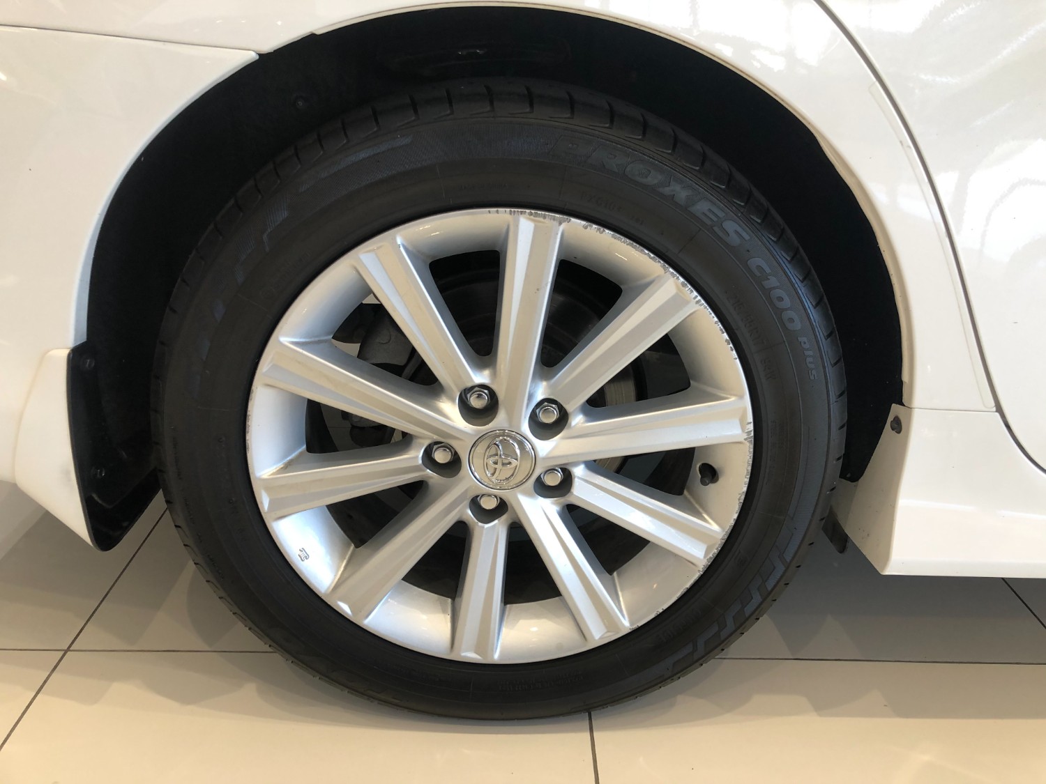 2017 Toyota Aurion GSV50R AT-X Sedan Image 14