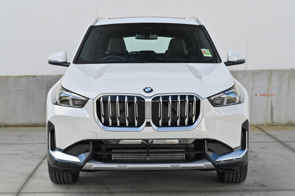 2026 BMW X1 U11 sDrive18i SUV image 2