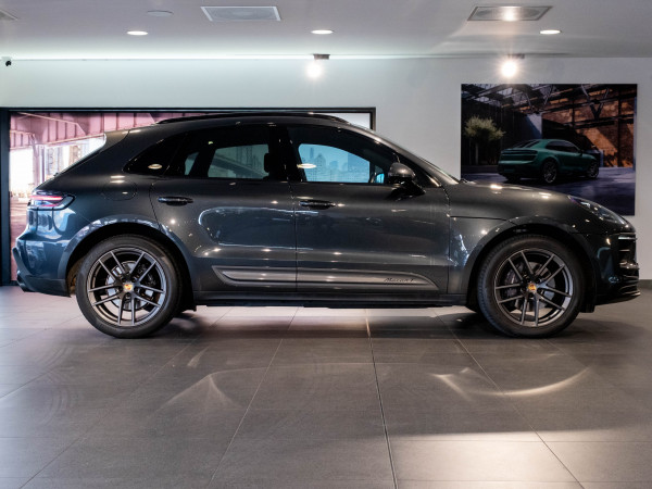 2023 Porsche Macan 95B T SUV image 5