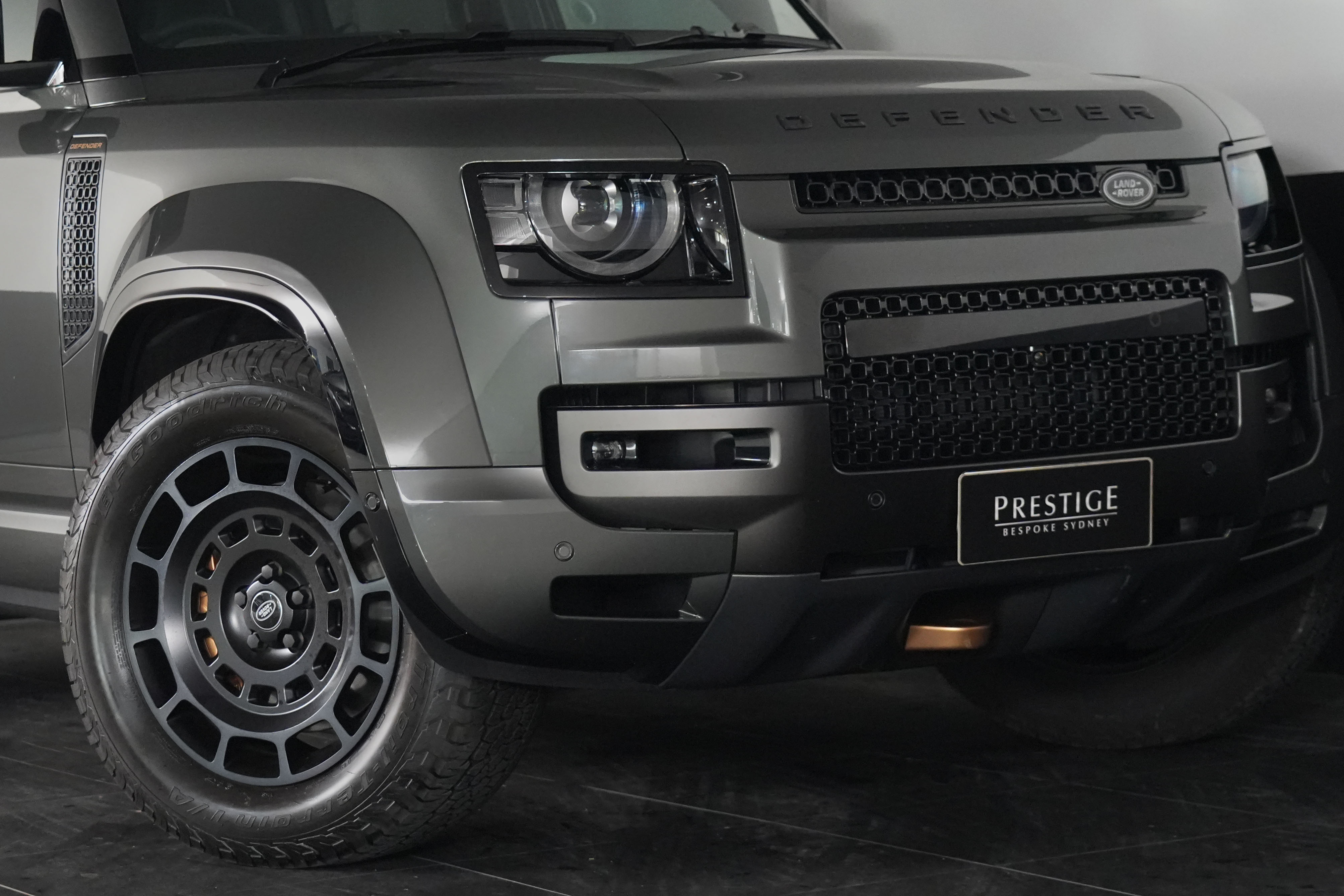 2025 Land Rover Defender L663 110 P635 OCTA SUV Image 17