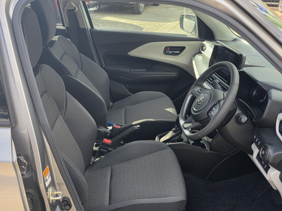 2026 Suzuki Swift UZ Hybrid Plus Hatch Image 12