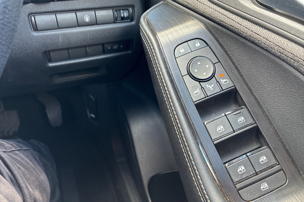 2024 MY25 Nissan X-Trail T33 ST SUV Image 23