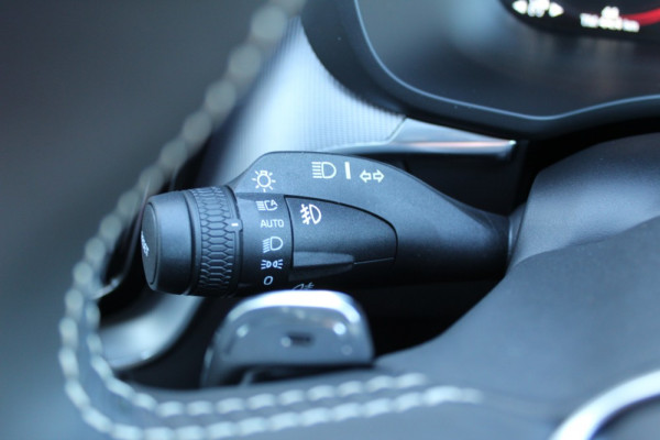 2019 MY20 Volvo XC60 UZ D5 R-Design Suv